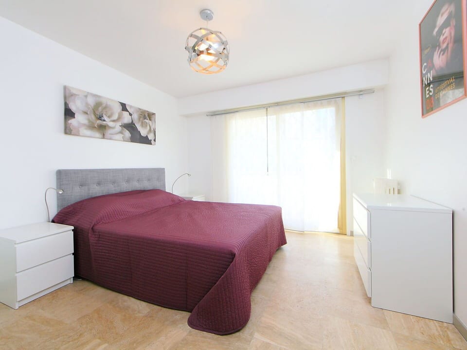 Furniture, Property, Picture Frame, Comfort, Building, Wood, Interior Design, House, Shade, Bed Frame