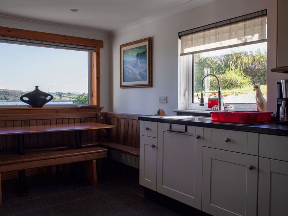 Cabinetry, Countertop, Furniture, Property, Kitchen Sink, Sink, Window, Building, Tap, Wood