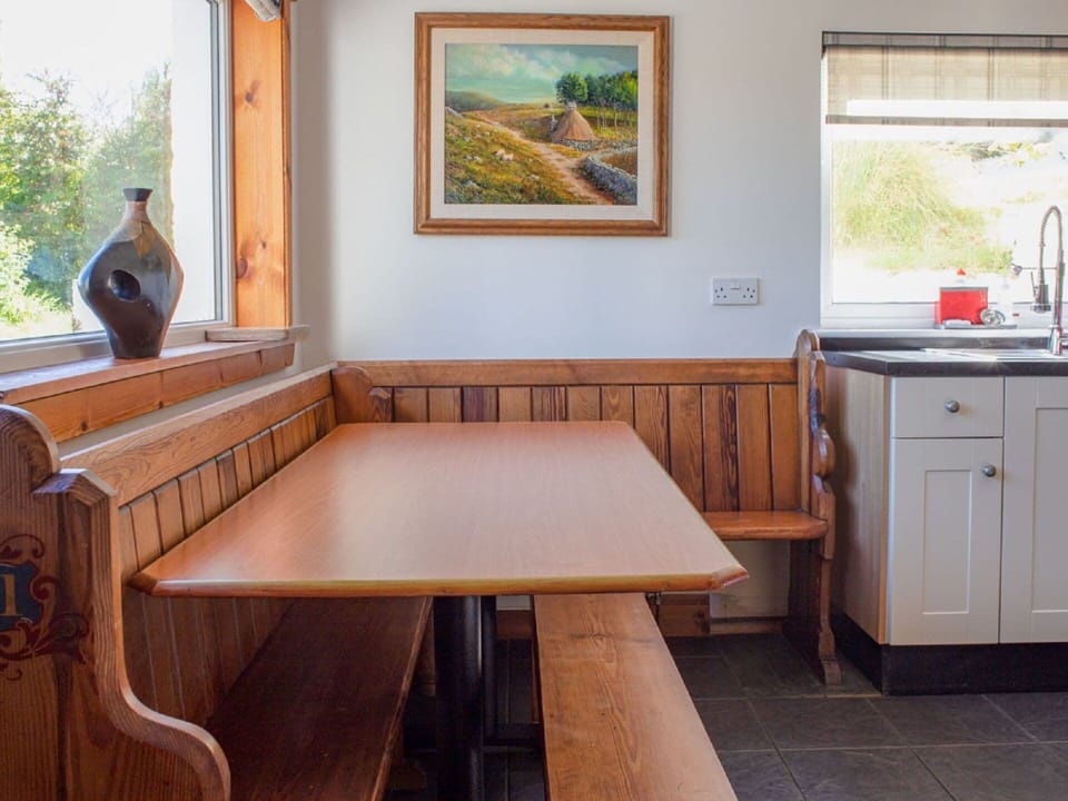 Table, Furniture, Property, Building, Cabinetry, Wood, Kitchen Sink, Interior Design, Floor, Flooring