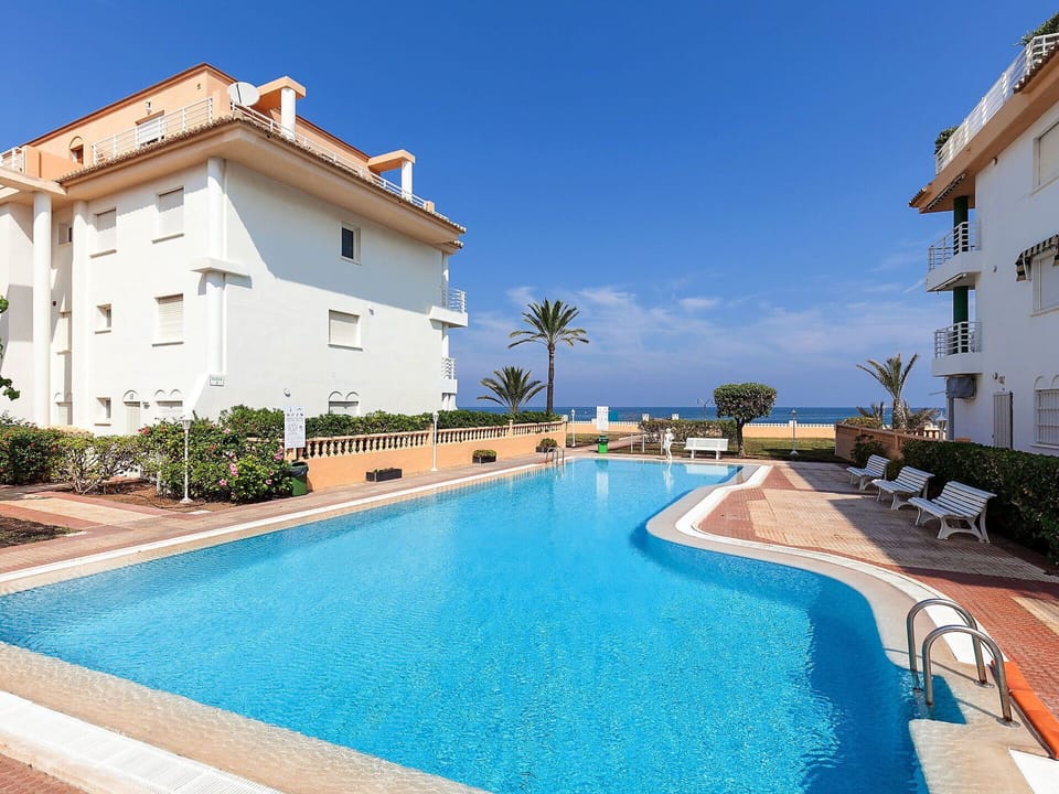 Water, Sky, Plant, Property, Swimming Pool, Building, Azure, Blue, Window, Seaside Resort