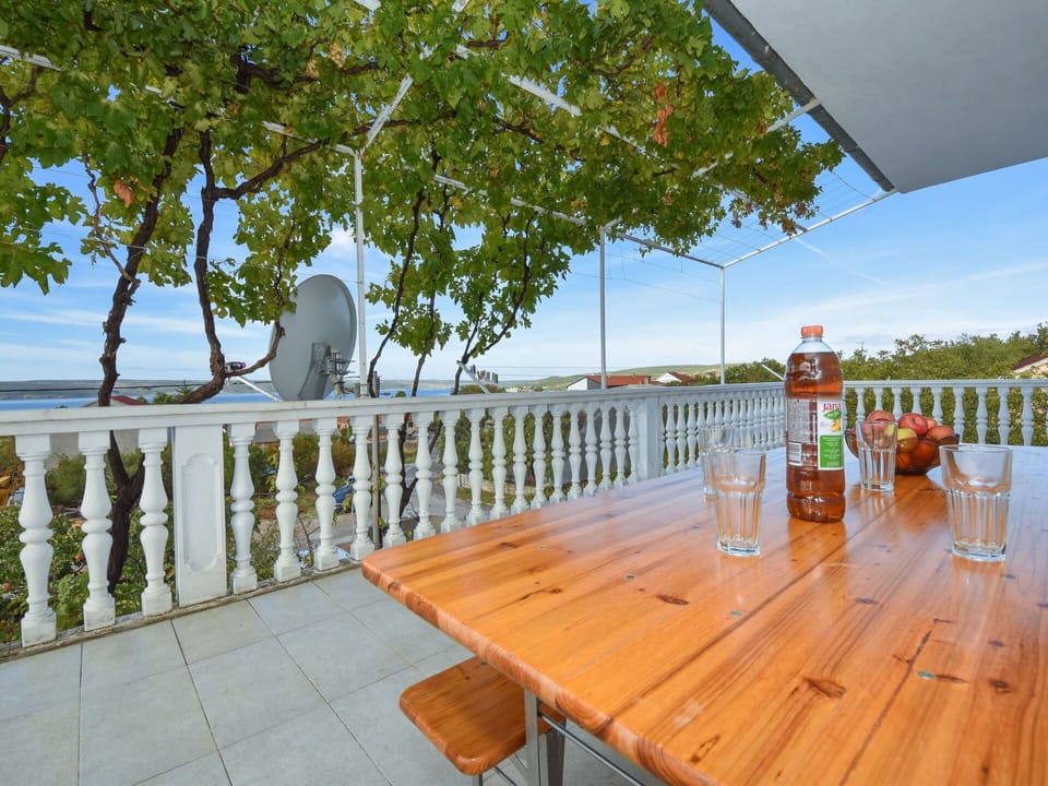 Sky, Furniture, Table, Wood, Chair, Outdoor Furniture, Shade, Tree, Leisure, Fence