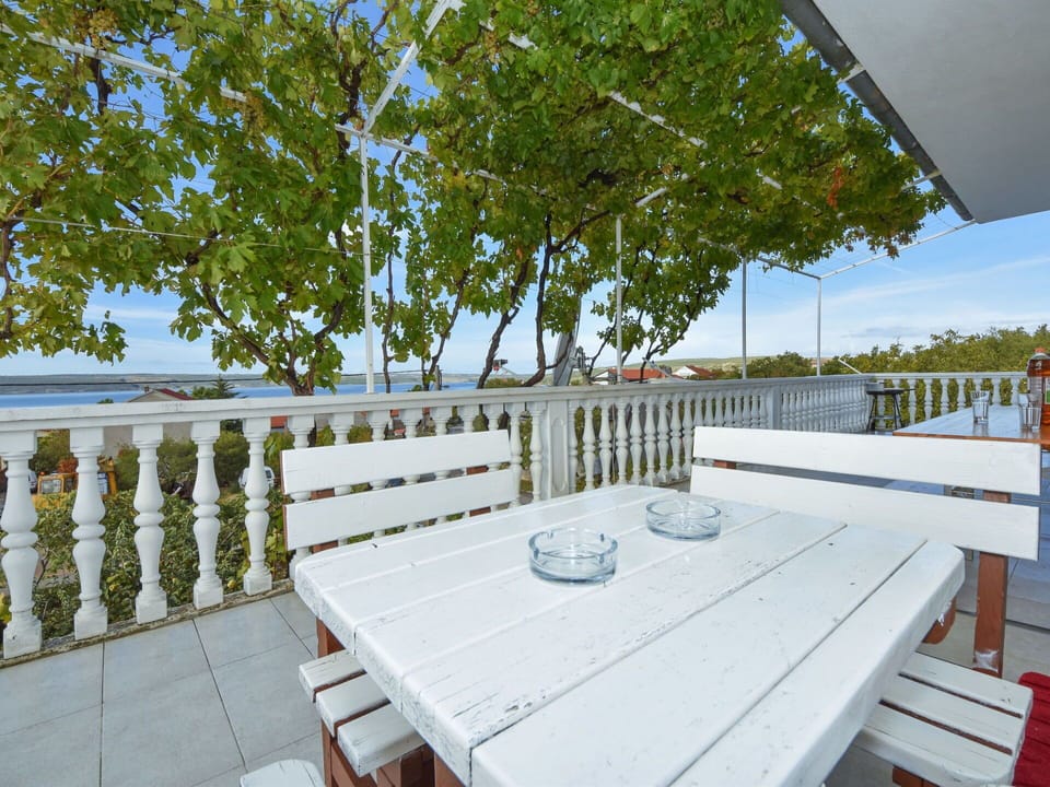 Table, Property, Sky, Outdoor Furniture, Wood, Outdoor Table, Shade, Chair, Tree, Real Estate