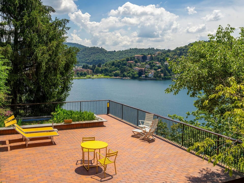 Water, Cloud, Sky, Plant, Furniture, Property, Table, Outdoor Bench, Tree, Natural Landscape