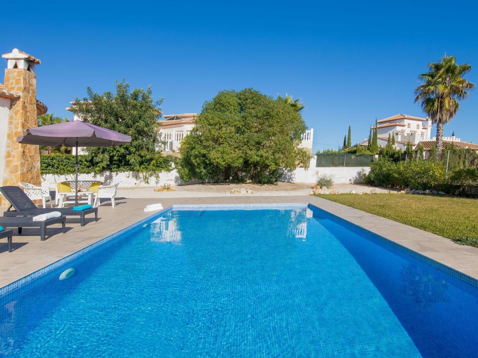 Water, Sky, Plant, Property, Building, Swimming Pool, Blue, Azure, Tree, Chair