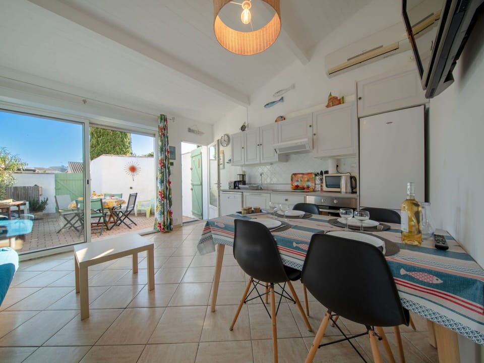 Furniture, Table, Property, Chair, Plant, Lighting, Orange, Wood, Interior Design, Kitchen