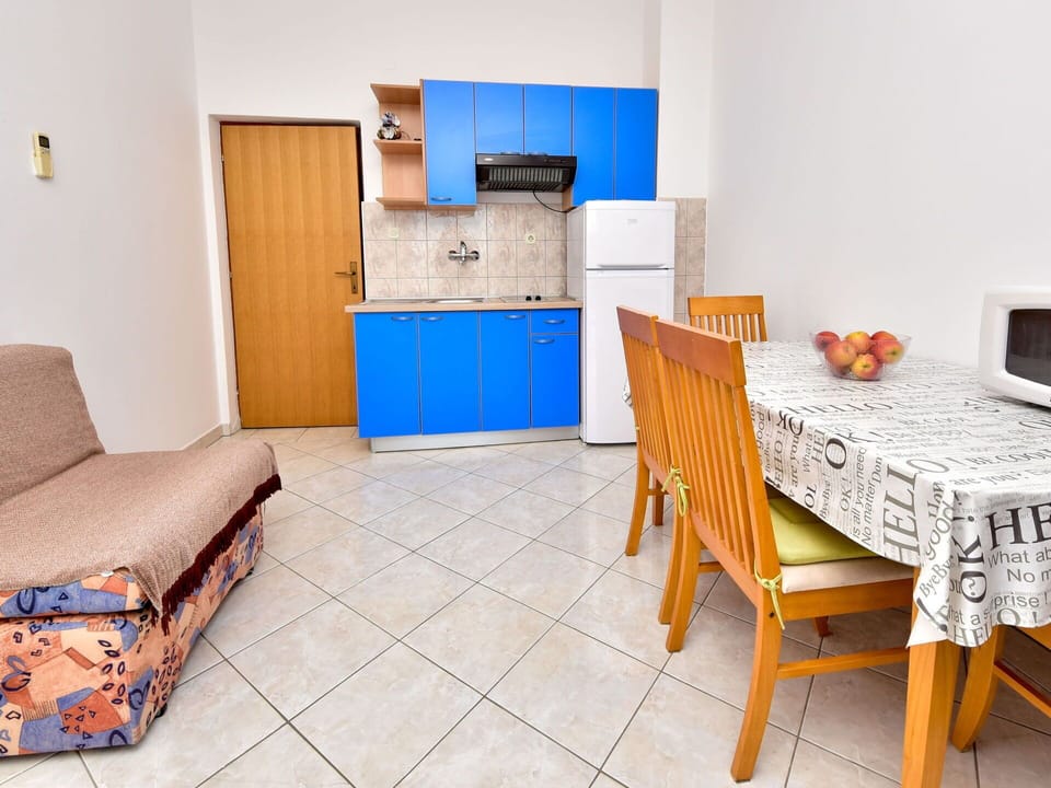 Furniture, Property, Azure, Wood, Interior Design, Floor, Flooring, Table, Hardwood, Living Room
