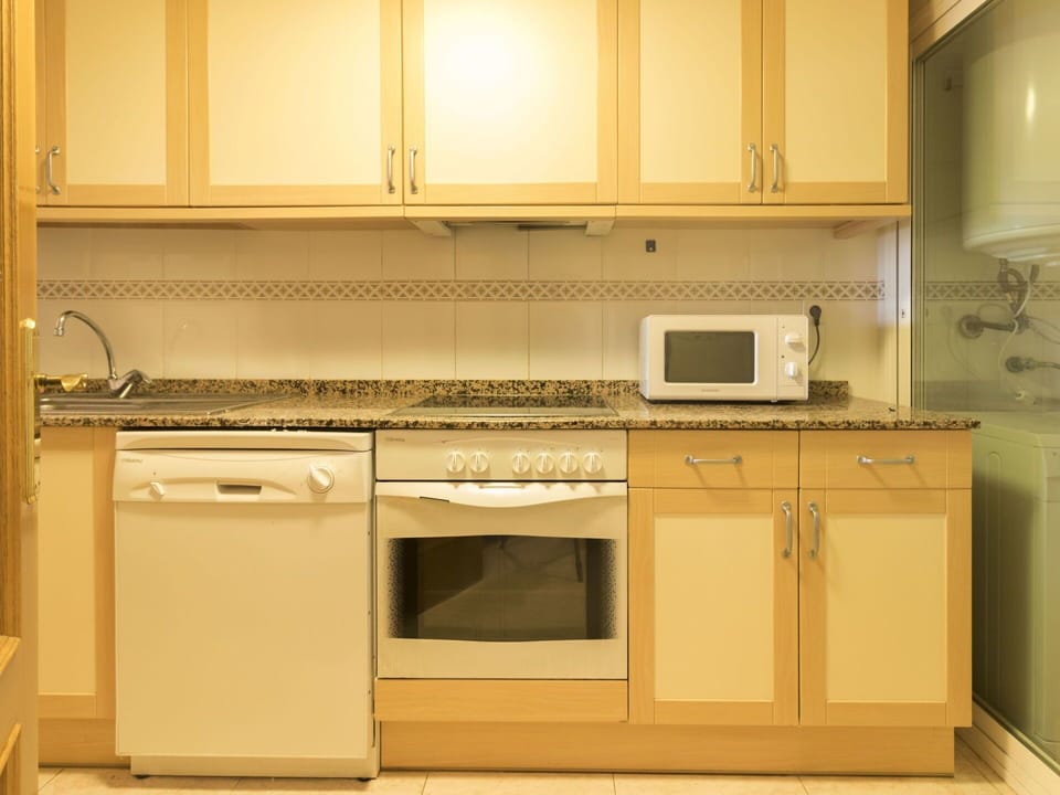 Cabinetry, Countertop, Property, Furniture, Kitchen Stove, Kitchen Sink, Building, Drawer, Kitchen Appliance, Stove