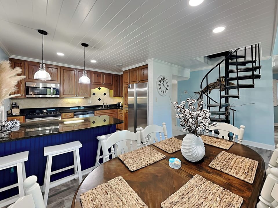 Dining Area and Kitchen