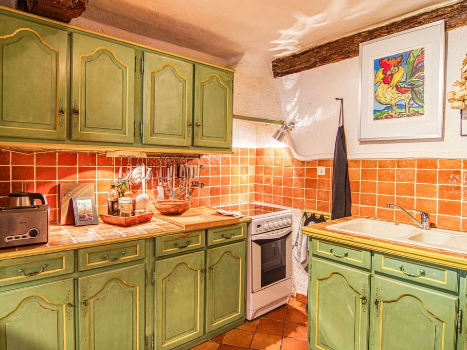 Cabinetry, Countertop, Property, Sink, Kitchen Sink, Kitchen, Kitchen Stove, Interior Design, Wood, Picture Frame