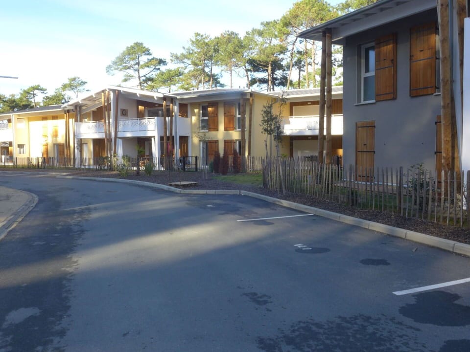 Sky, Building, Plant, Window, Road Surface, Tree, Asphalt, House, Land Lot, Cloud