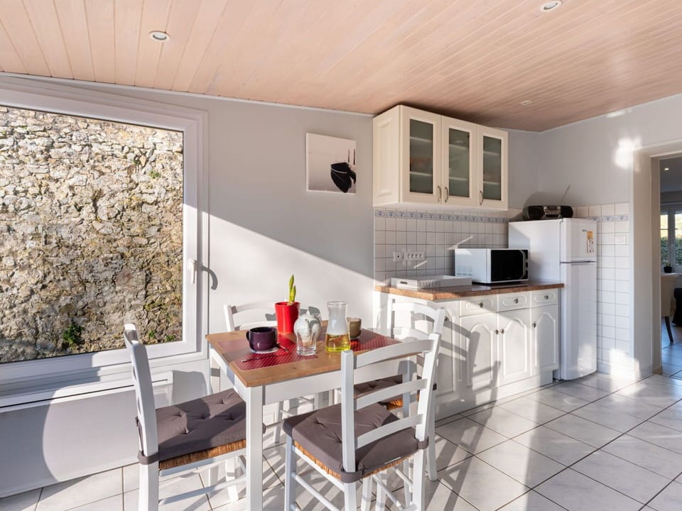 Cabinetry, Table, Countertop, Furniture, Kitchen, Wood, Lighting, Building, Chair, Kitchen Appliance
