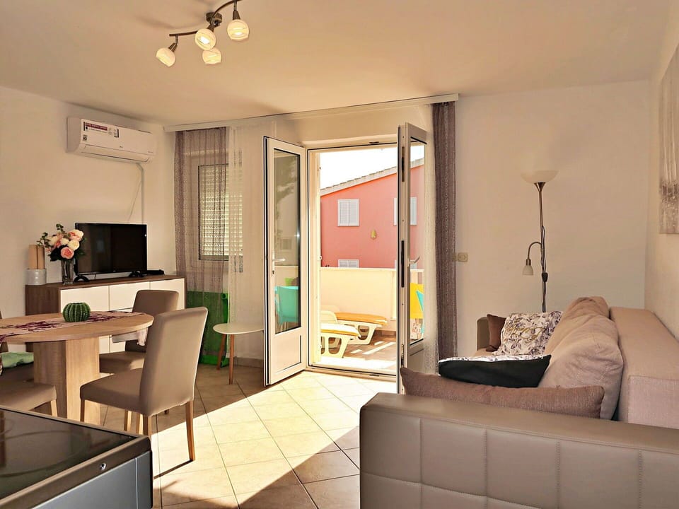 Furniture, Property, Picture Frame, Azure, Wood, Lighting, Interior Design, Comfort, Floor, Flooring