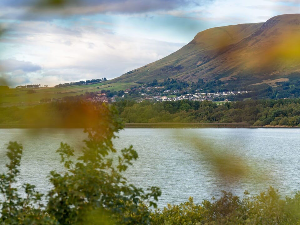 Water, Cloud, Sky, Plant, Ecoregion, Mountain, Natural Landscape, Natural Environment, Highland, Sunlight