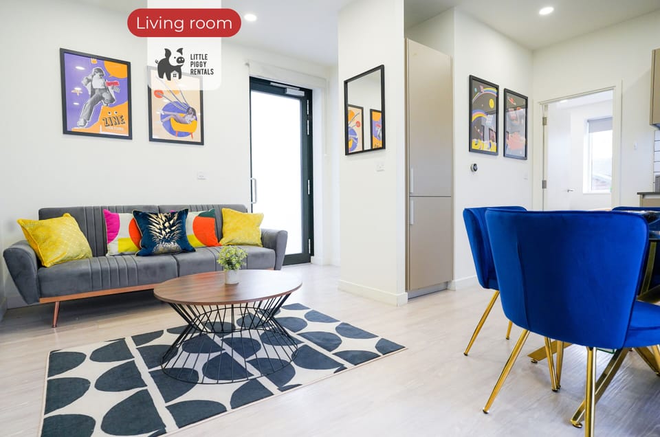 Lounge at Little piggy rentals Short Lets & Serviced Accommodation