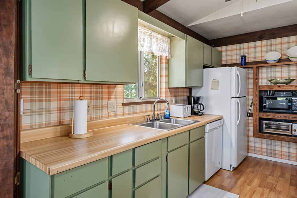 Indoors, Kitchen, Appliance, Refrigerator, Hardwood