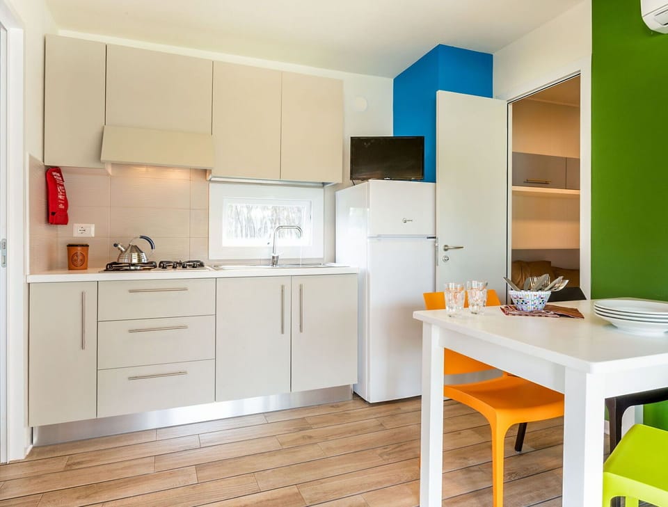 Cabinetry, Furniture, Property, Countertop, Table, Sink, Wood, Kitchen, Interior Design, Kitchen Stove