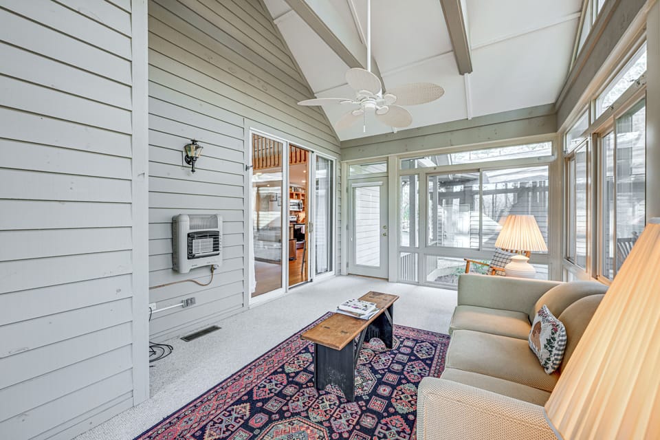 Enclosed Porch | 1st Floor | Radiant Gas Heater & A/C | Queen Sleeper Sofa