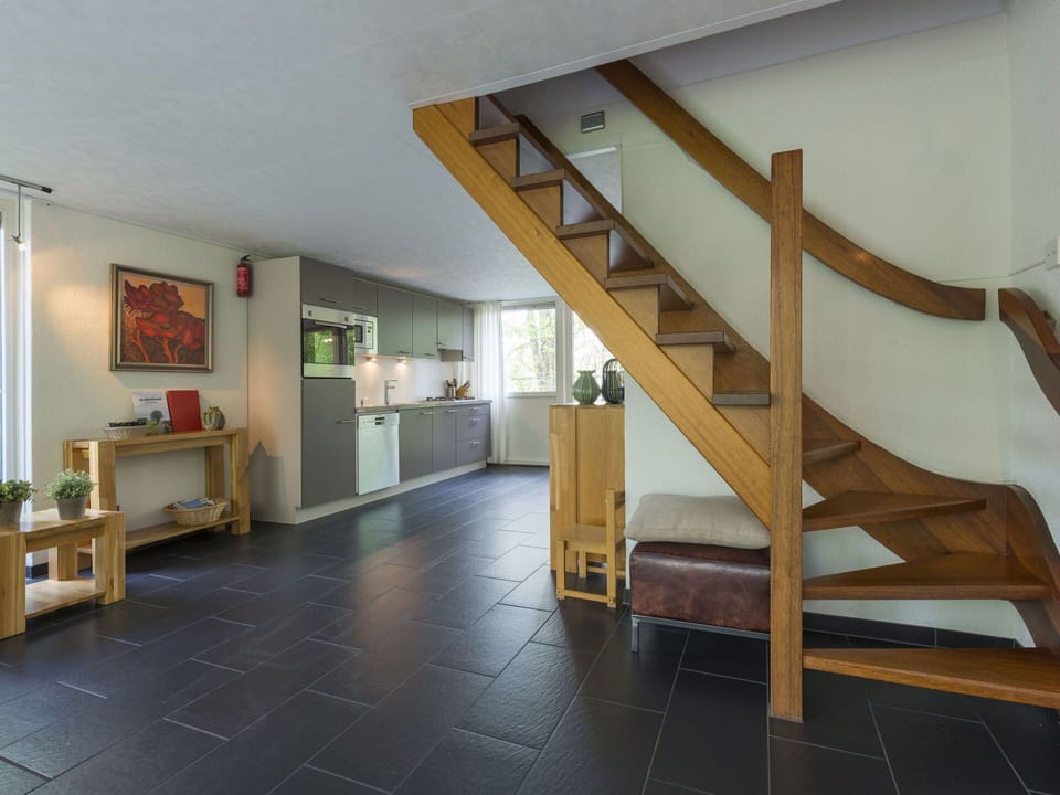 Furniture, Houseplant, Wood, Interior Design, Lighting, Flooring, Floor, Building, Plant, Table