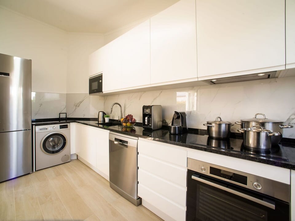 Countertop, Cabinetry, Kitchen Appliance, Kitchen Stove, Kitchen, Home Appliance, Cooktop, Gas Stove, Stove, Wood