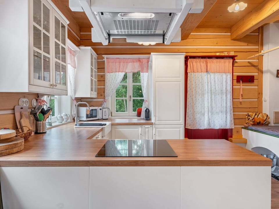 Kitchen, Interior Design, Flooring, Kitchen Appliance, Wood, Countertop, Ceiling, Cabinetry, Major Appliance, Furniture