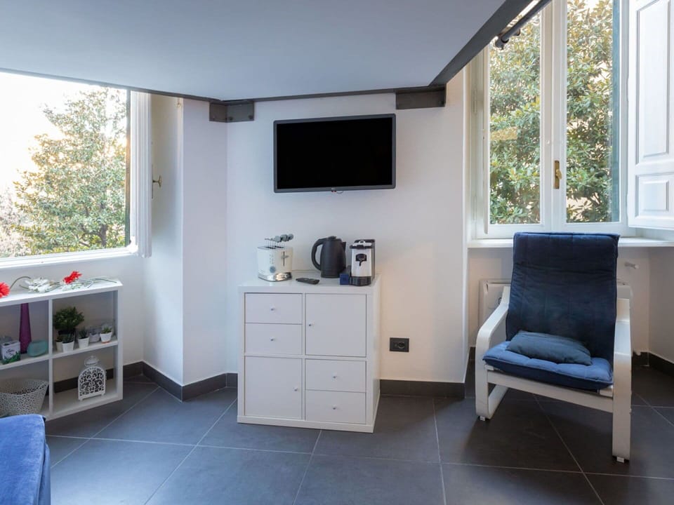 Cabinetry, Furniture, Window, Drawer, Wood, Building, Shelving, Chest Of Drawers, Home Appliance, Interior Design