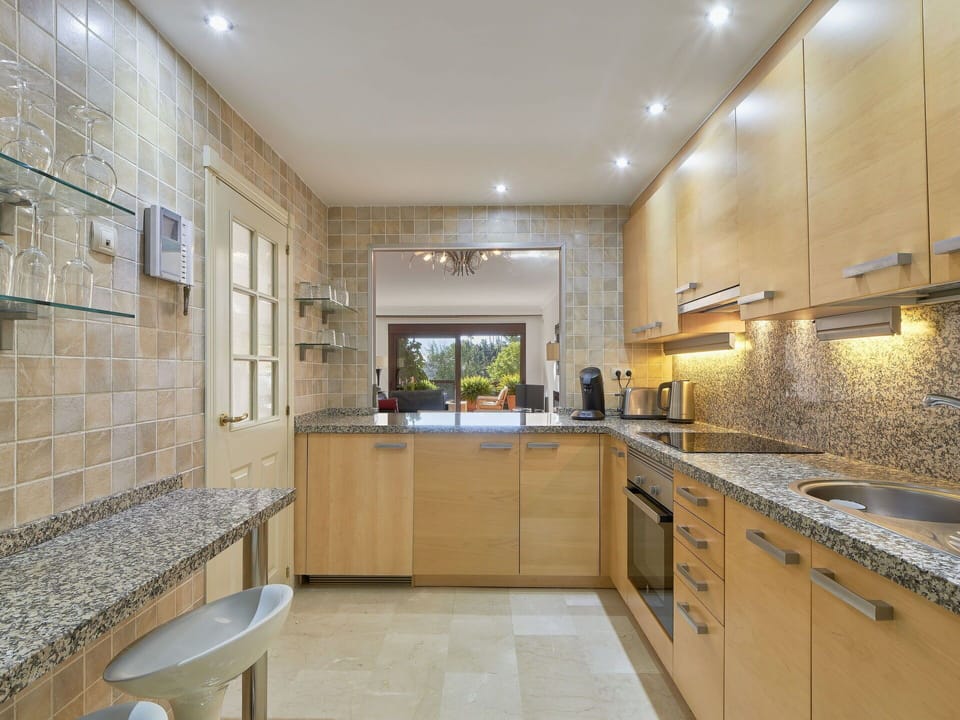 Furniture, Property, Plant, Comfort, Textile, Wood, Interior Design, Cabinetry, Houseplant, Flooring