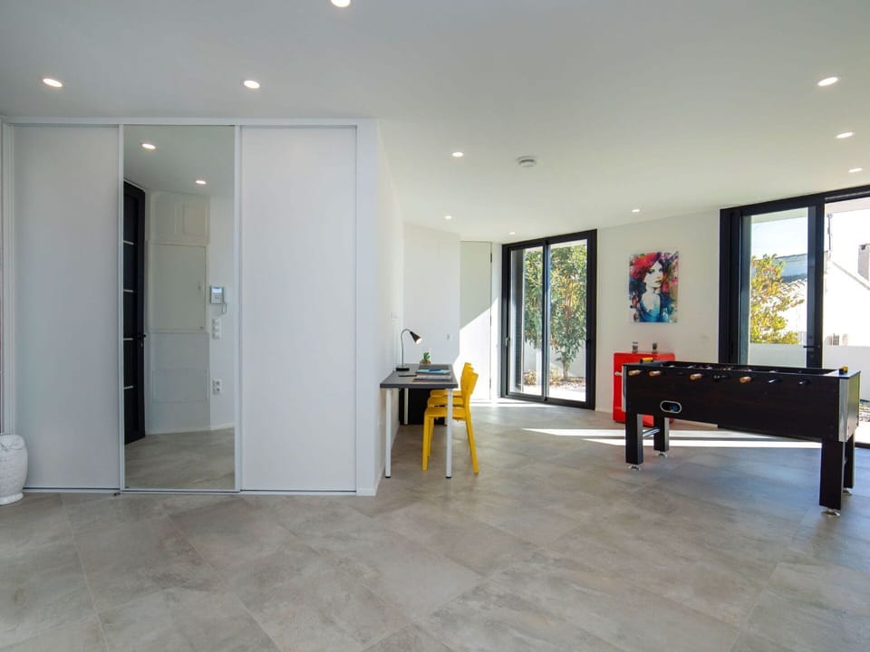 Furniture, Property, Plant, Comfort, Textile, Wood, Interior Design, Cabinetry, Houseplant, Flooring