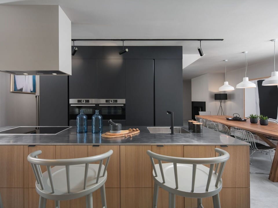 Furniture, Property, Plant, Comfort, Textile, Wood, Interior Design, Cabinetry, Houseplant, Flooring