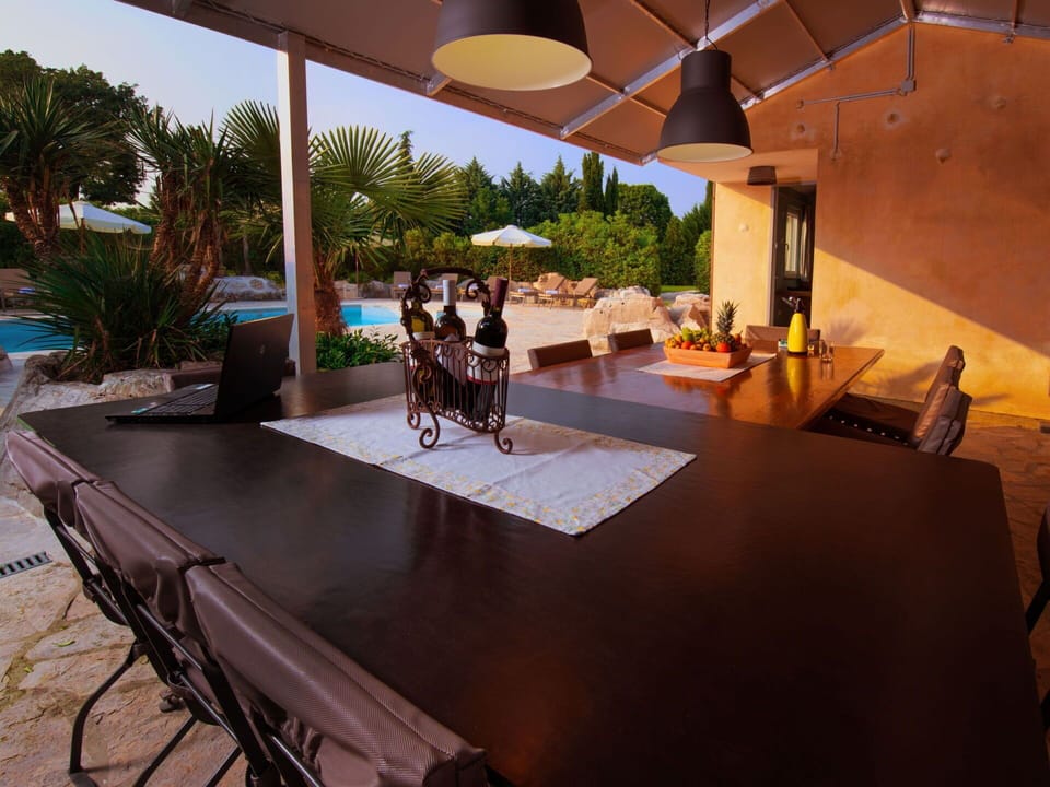 Furniture, Property, Plant, Comfort, Textile, Wood, Interior Design, Cabinetry, Houseplant, Flooring