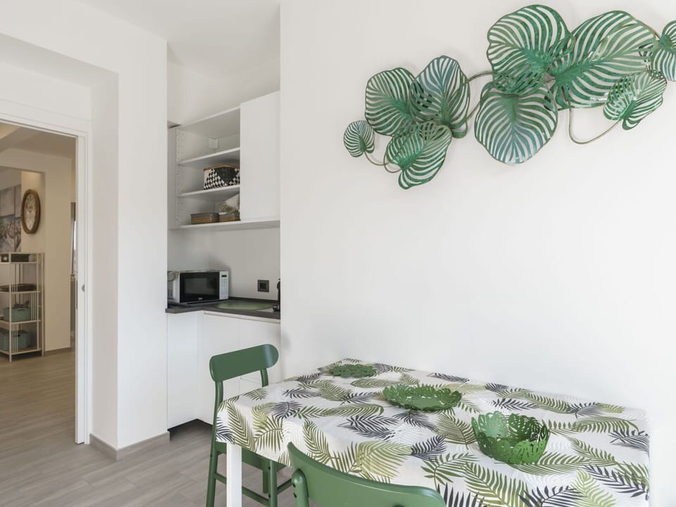Furniture, Property, Plant, Comfort, Textile, Wood, Interior Design, Cabinetry, Houseplant, Flooring