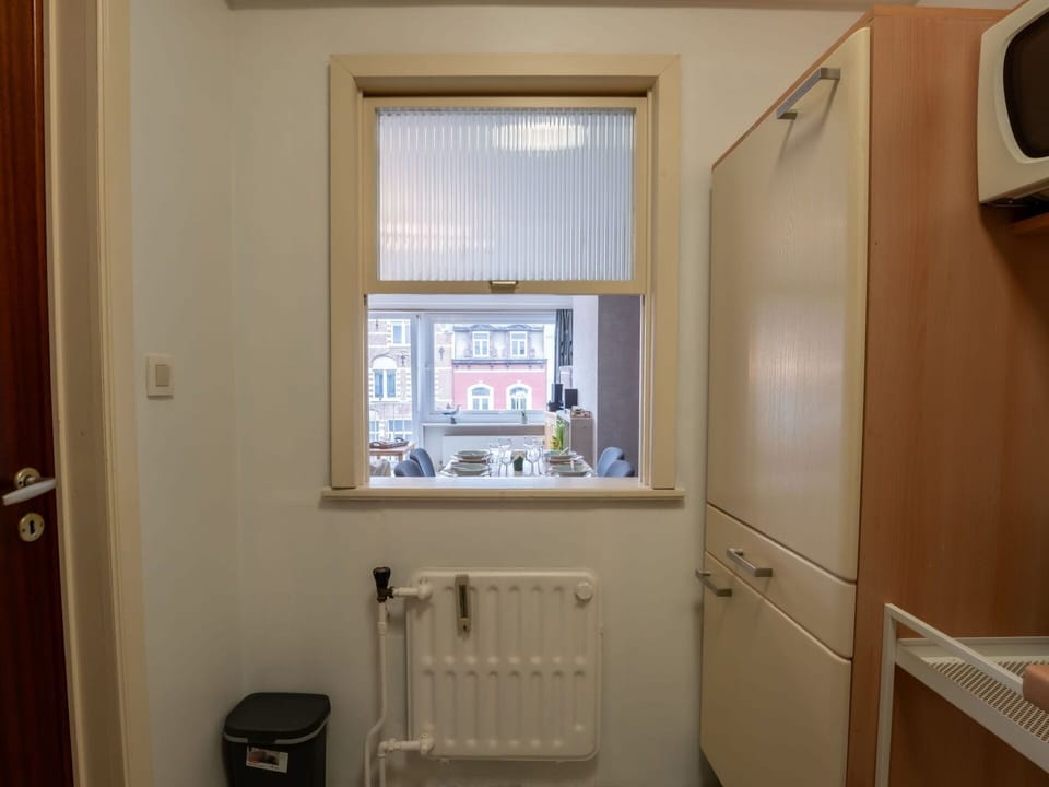 Building, Window, Door, Wood, Gas, Ceiling, House, Hardwood