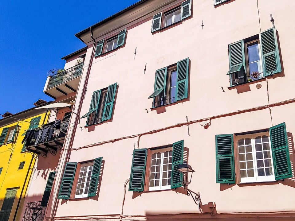 Sky, Building, Window, Plant, Blue, Urban Design, Rectangle, Facade, Tints And Shades