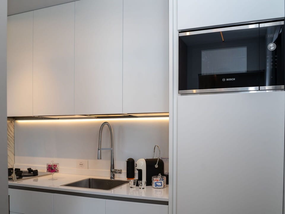 Kitchen Sink, Tap, Sink, Plumbing Fixture, Cabinetry, Countertop, Wood, Home Appliance, Kitchen, Kitchen Appliance