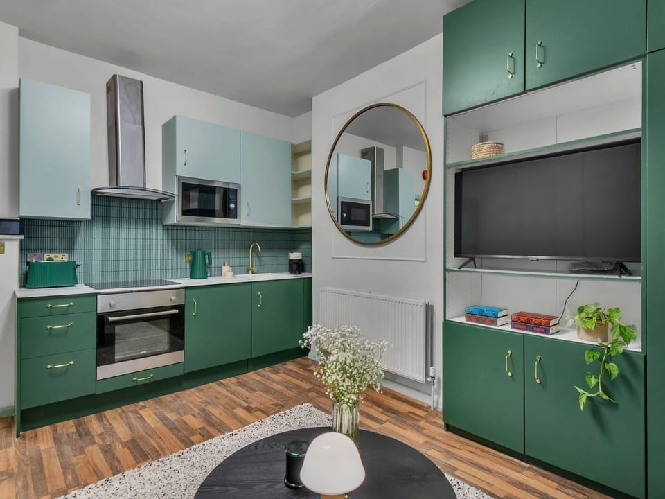Interior Design, Furniture, Flooring, Wood, Floor, Ceiling, Cabinetry, Room, Lighting, Apartment