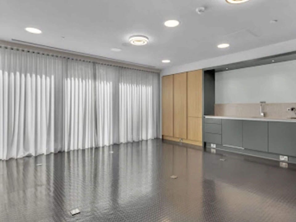 Building, Lighting, Interior Design, Flooring, Floor, Hall, Cabinetry, House, Glass, Ceiling