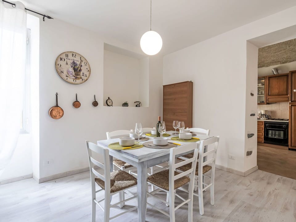 Table, Furniture, Property, Chair, Wood, House, Interior Design, Curtain, Tableware, Building