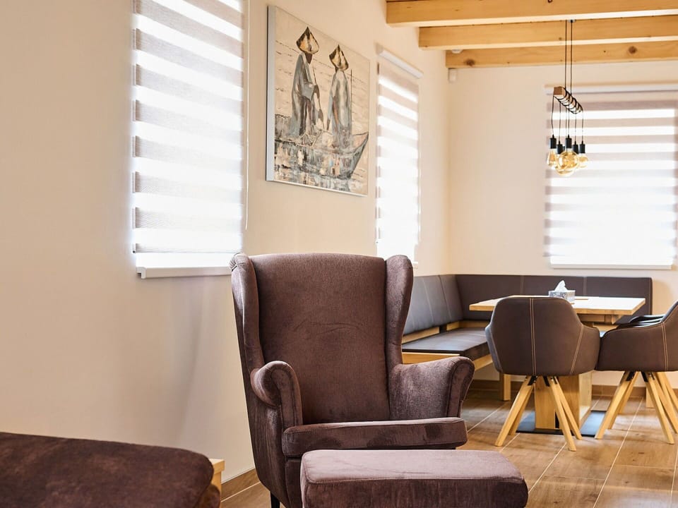 Furniture, Property, Building, Window, Wood, Comfort, Chair, Shade, Interior Design, Architecture