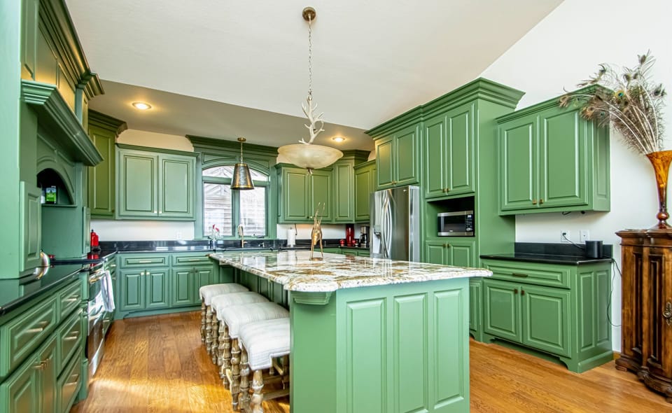 Bright and Open Kitchen with modern Stainless Steel Appliances