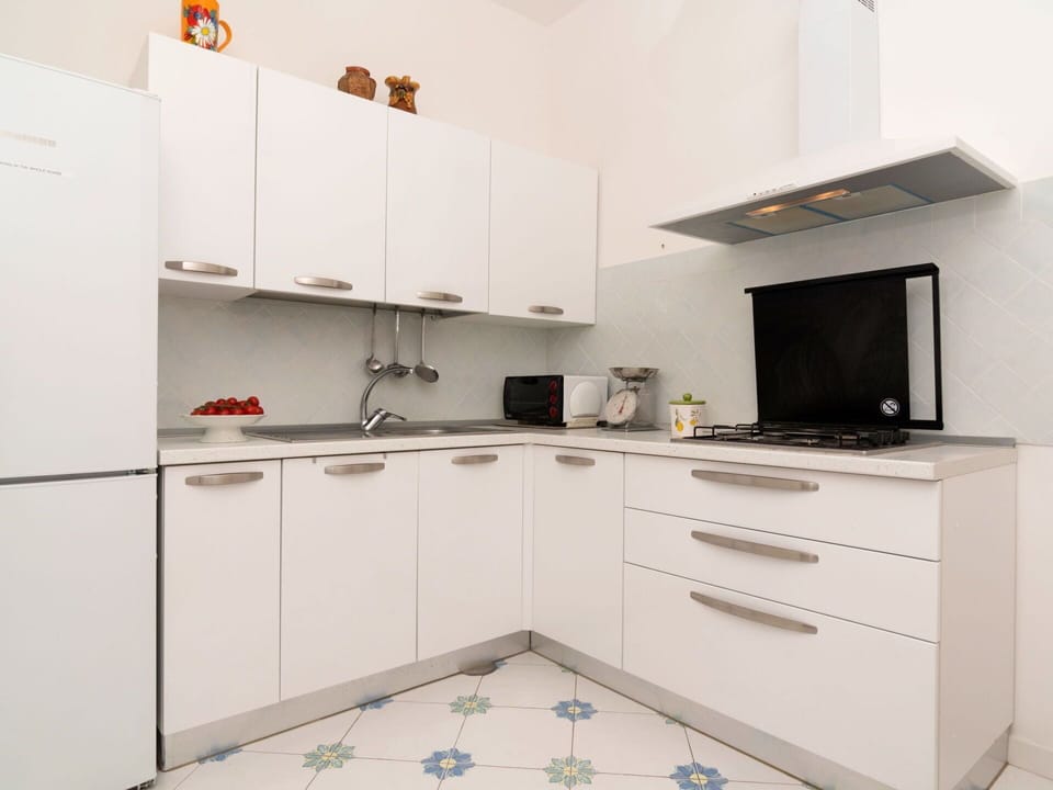 Table, Furniture, Property, Sky, Building, Couch, Azure, Cloud, Shade, Interior Design