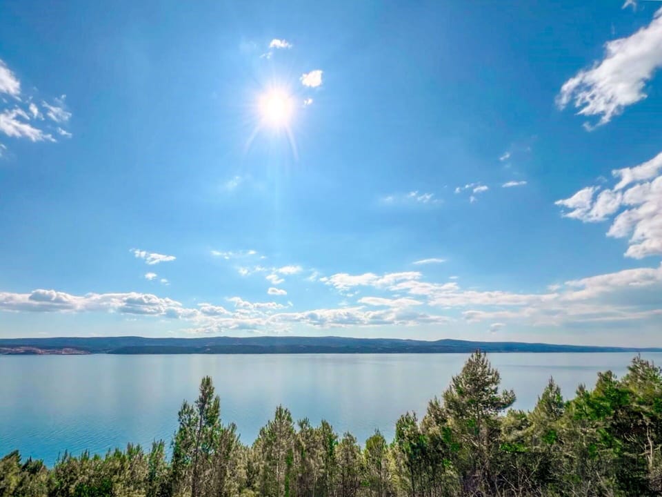 Cloud, Water, Sky, Water Resources, Atmosphere, Plant, Ecoregion, Blue, Natural Landscape, Azure