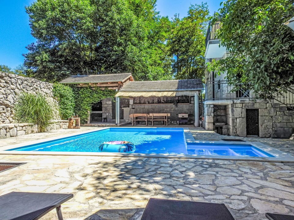 Swimming Pool, Blue, Resort, Residential Area, Composite Material, Estate, Eco Hotel, Shade, Water Feature, Flagstone