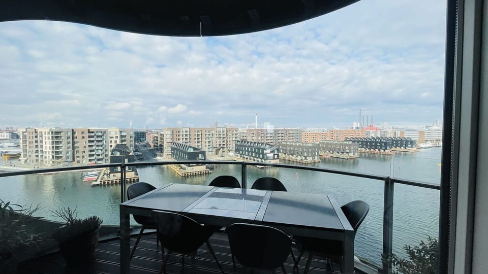 Balcony / Terrace / Patio, Building Exterior, Outdoor, Scenic View