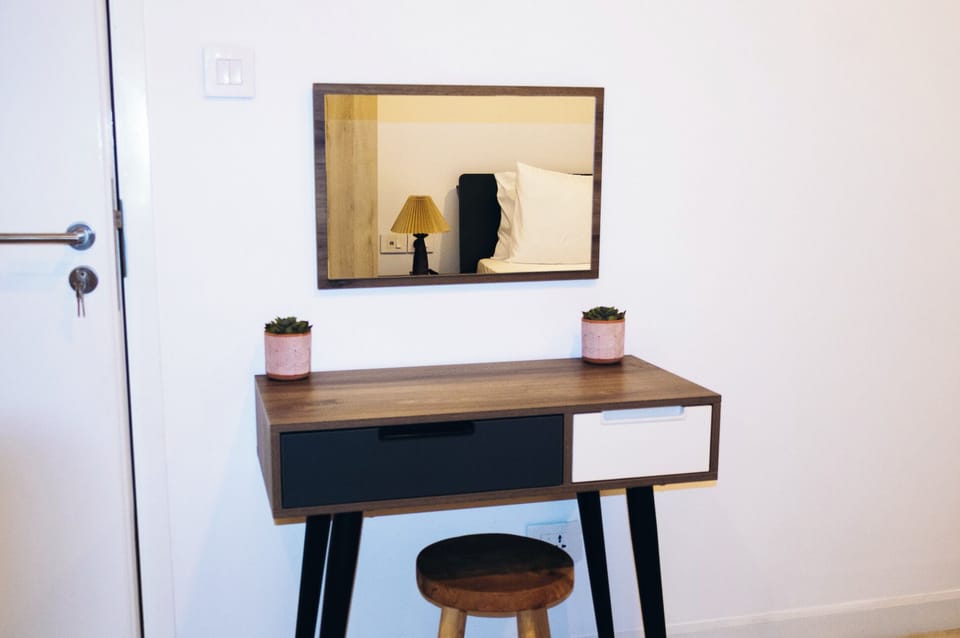 Bedroom Make-Up Area