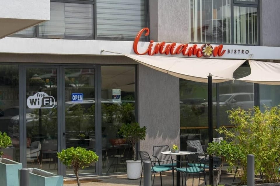 Cafe