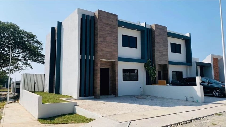 Image picker 1E817FF3 B778 4286 AED8 F396F5FD330B 20863 000003414DC8FDCC