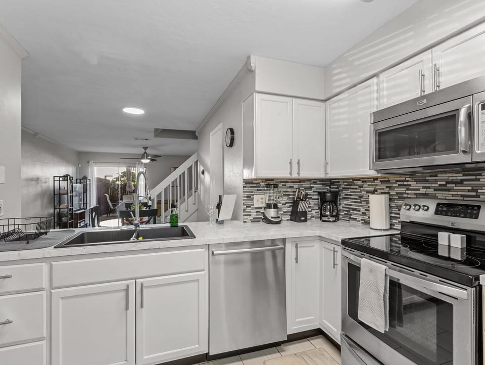 Fully stocked Kitchen with all Cooking essentials