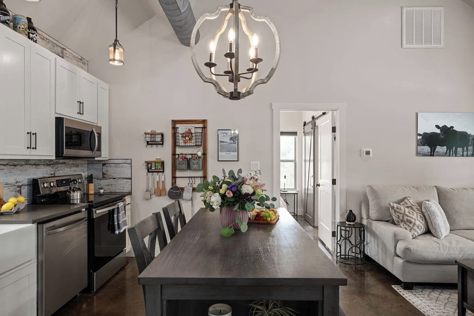 Living room/kitchen