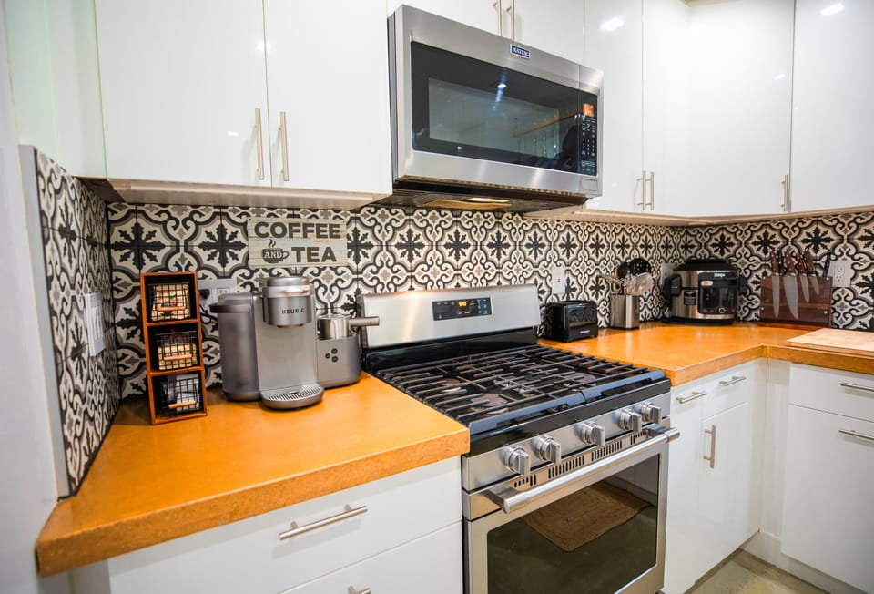 Gas stove with all the tool you need to create great meals