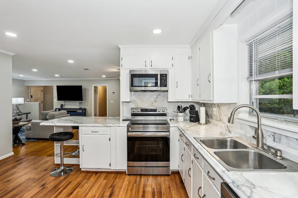 Fully stocked updated kitchen