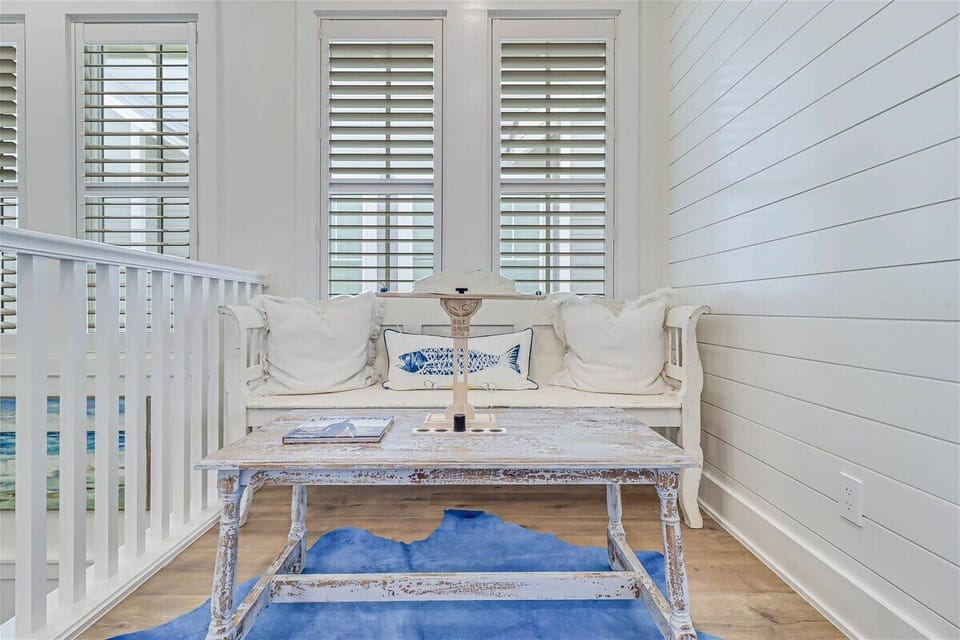 Sitting Nook, 2nd Floor